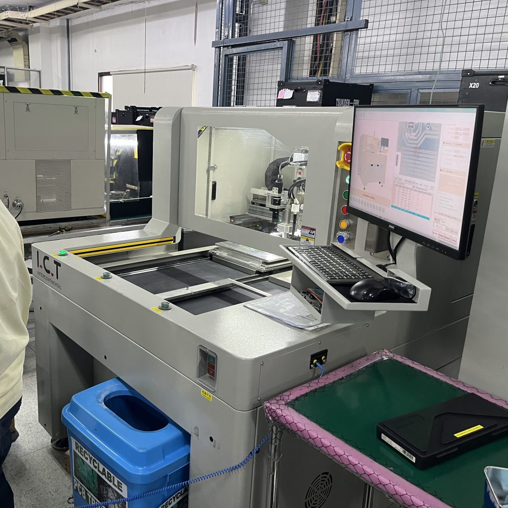 PCB Máy định tuyến tách chì bảng mạch