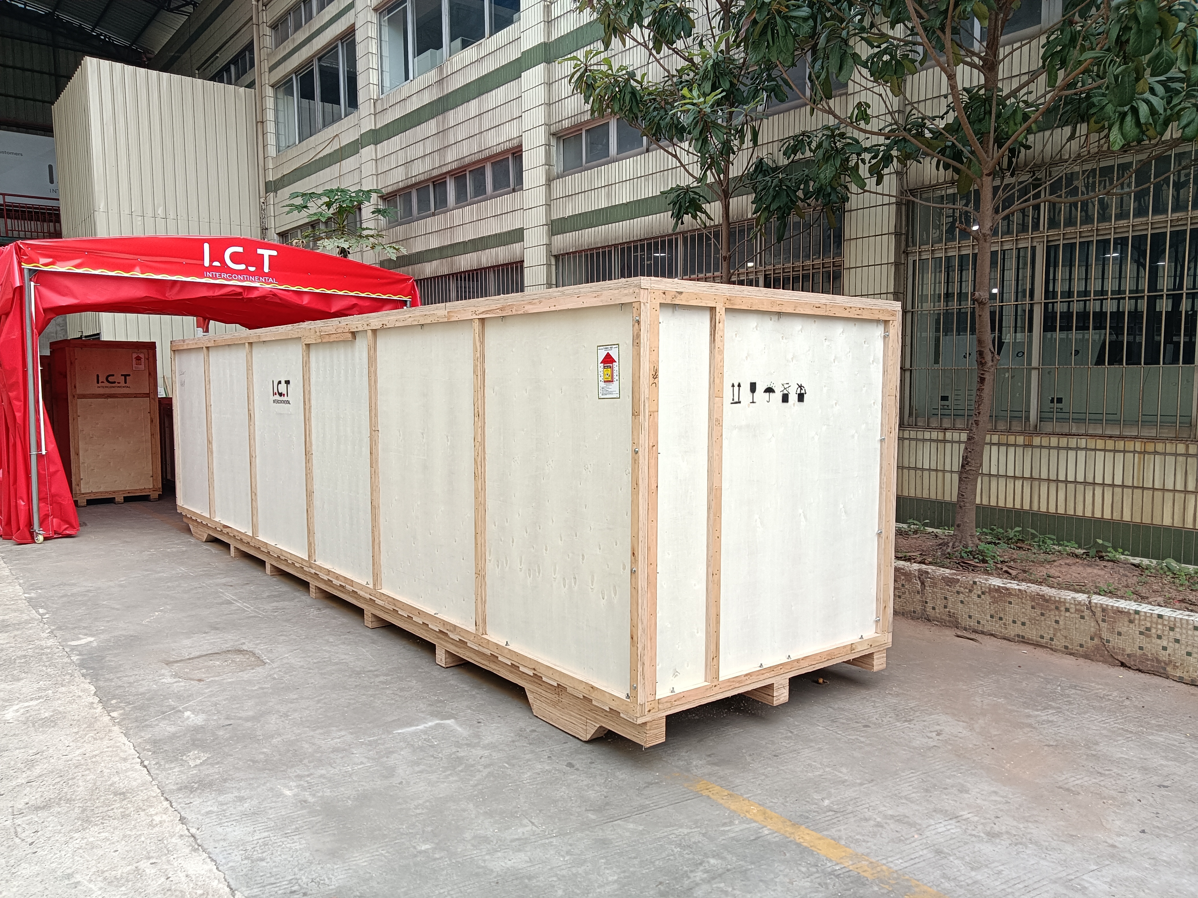 I.C.T L&ograve; nướng Reflow Nitơ Lyra 933N được giao đến Brazil.jpg
