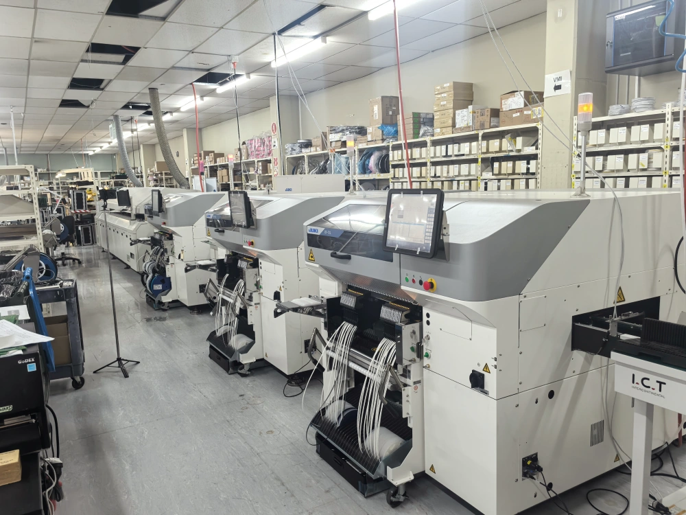 ba m&aacute;y gắp v&agrave; đặt JUKI RS-1XL.webp